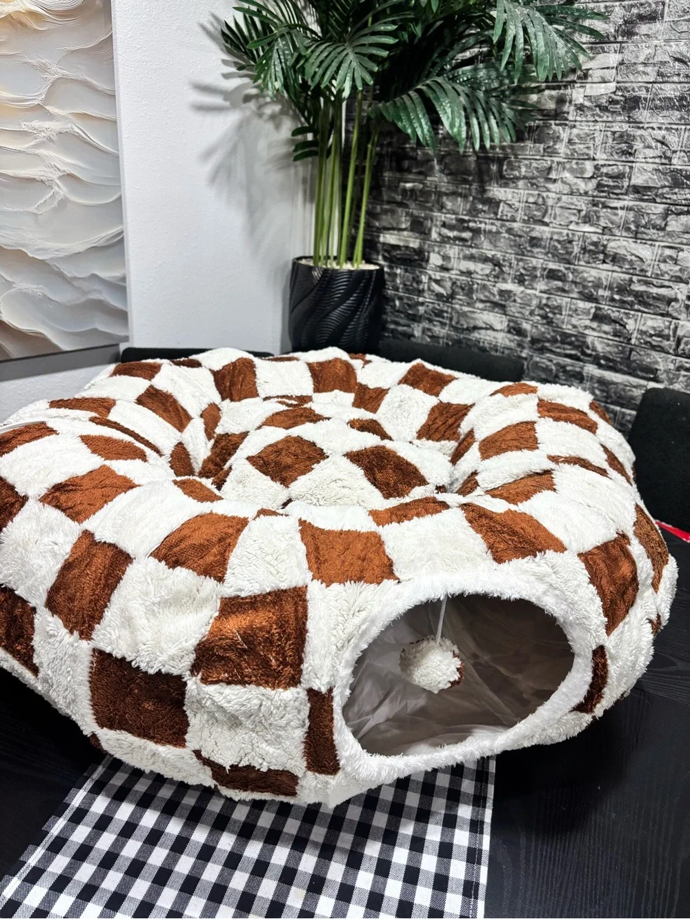Cozy Checkerboard CAT TUNNEL AND BED with Hideaway - Brown & White 🐾🏁😍